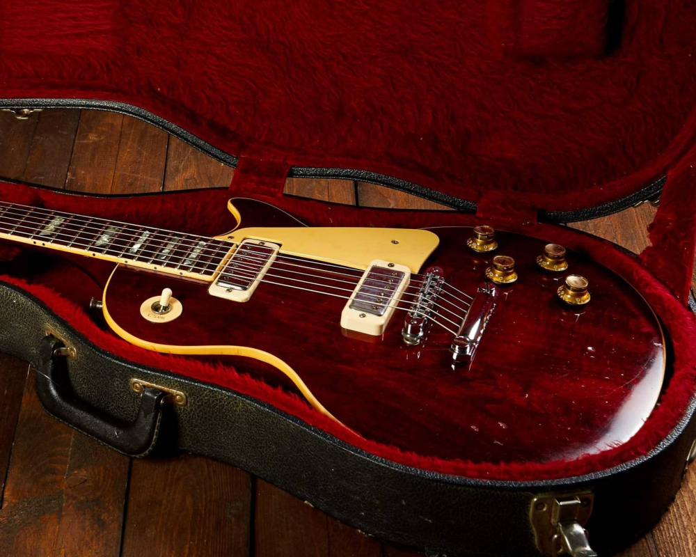 wine red color guitar