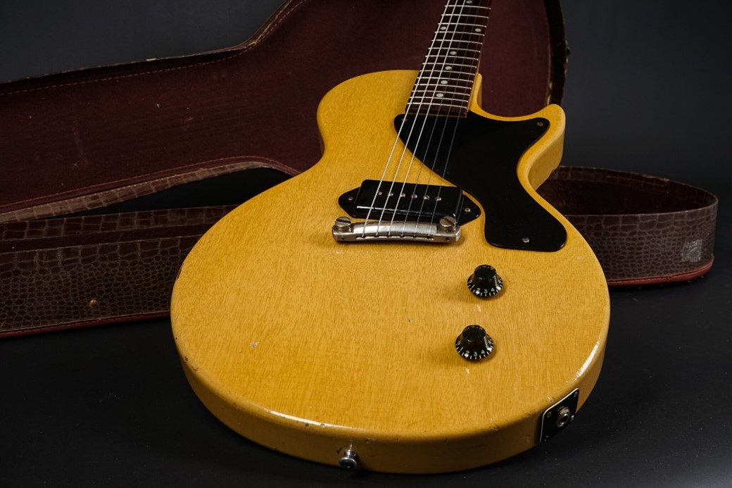 color gibson - tv yellow