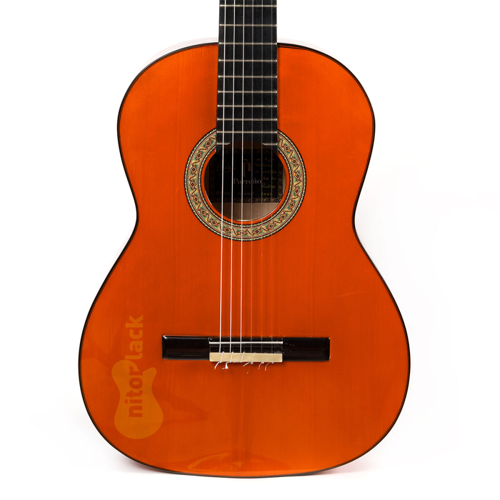 tintura arancione per chitarra