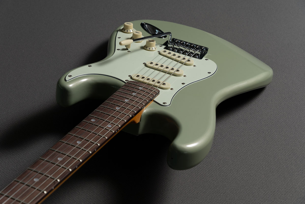 guitarra sage green