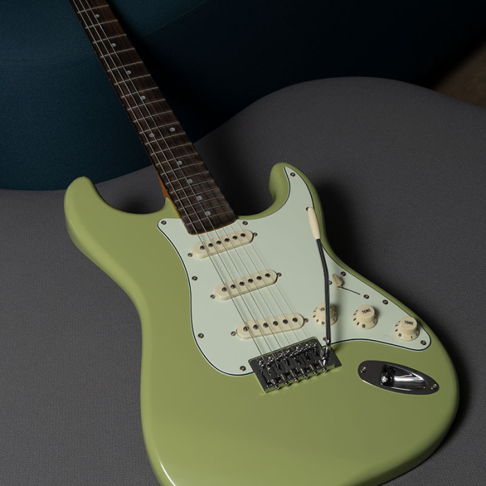 sweet pea green color guitar