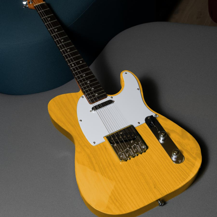 TEINTURE JAUNE guitare