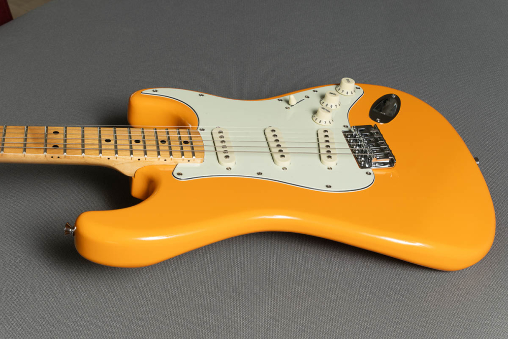 orange capri peinture