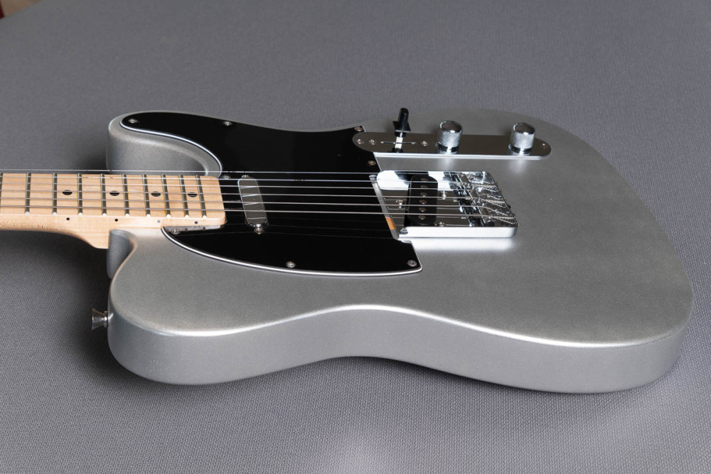 guitar color silver