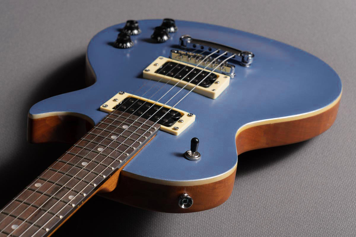 pelham blue guitarra